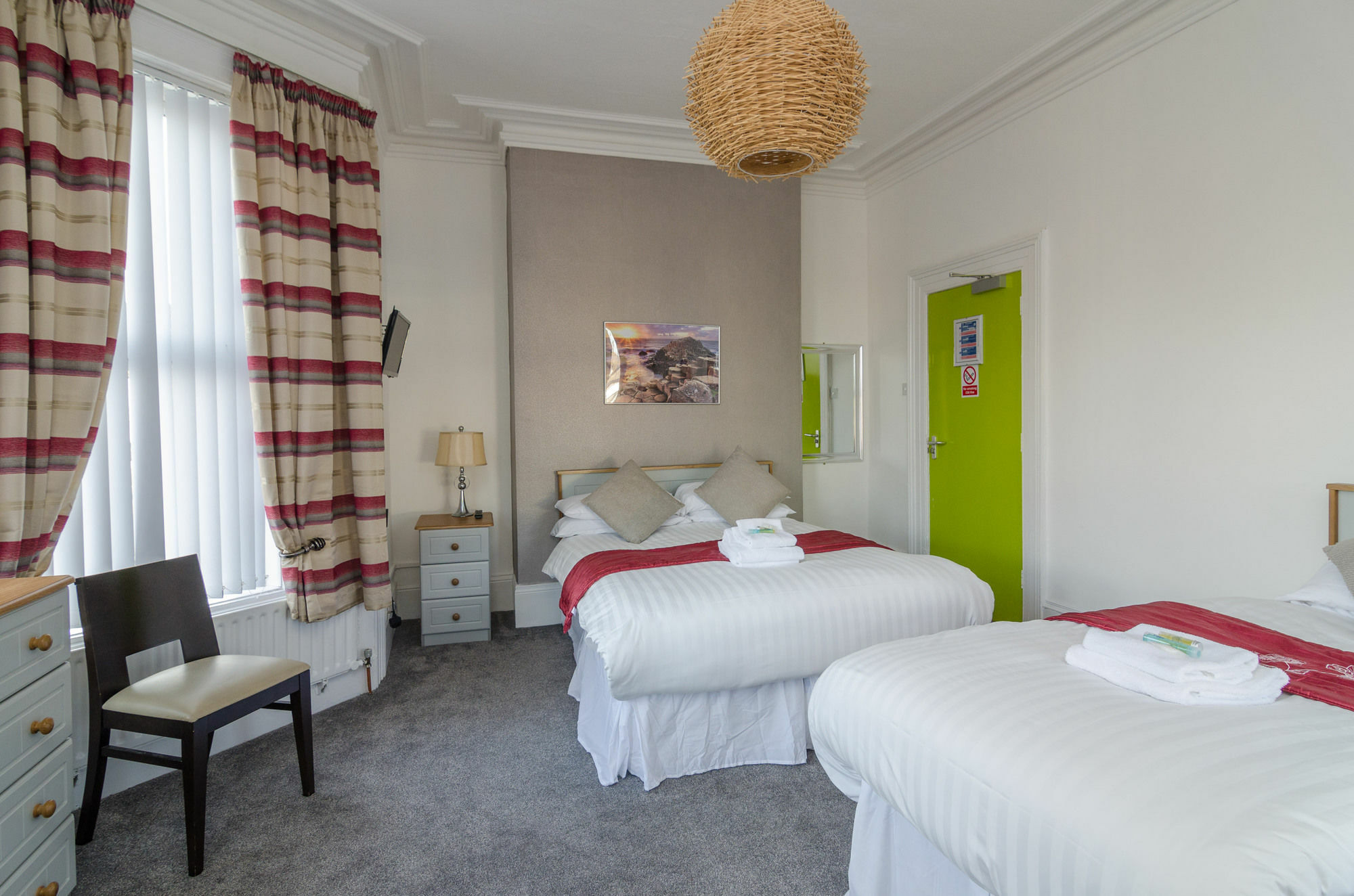 Oyo Parador Lodge Белфаст Екстер'єр фото